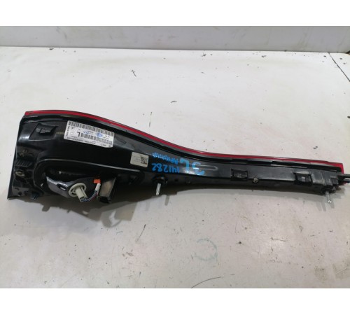 Фонарь левый внутренний крышки багажника