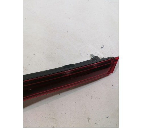 Фонарь левый внутренний крышки багажника