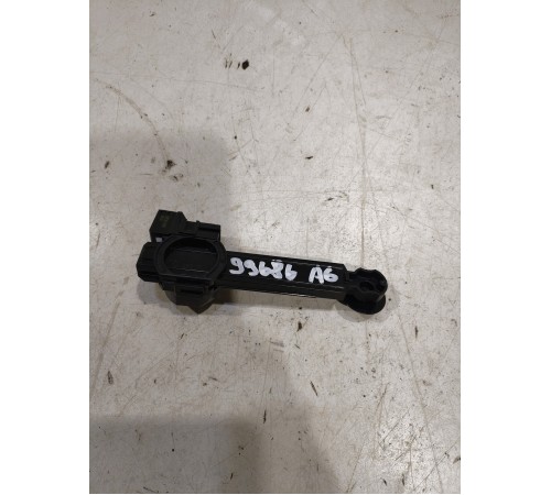 Амортизатор бардачка