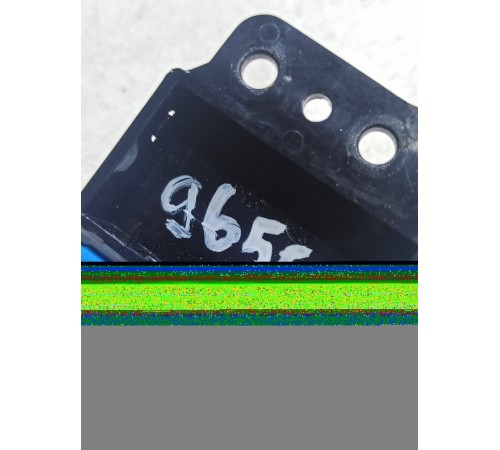 Кнопка центрального замка (задняя левая)