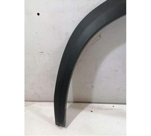 Накладка крыла передняя левая