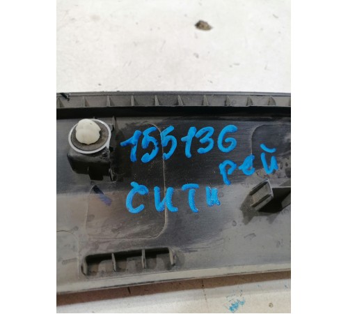 Накладка крыла передняя левая