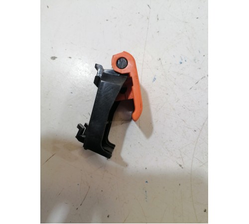 Ручка открывания капота