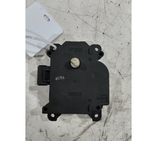 Моторчик привода заслонок отопителя