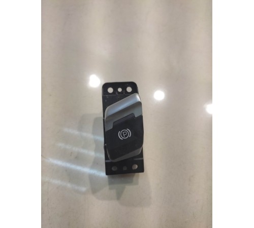 Кнопка стояночного тормоза