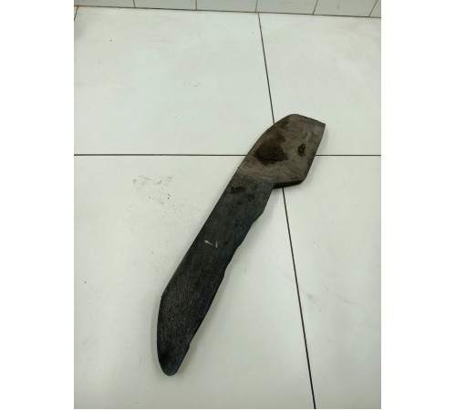 Уплотнитель крыла левый