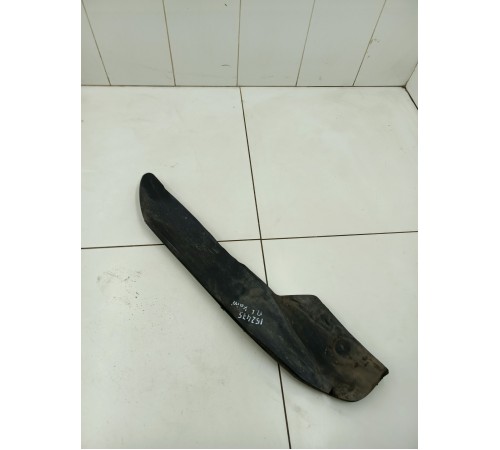 Уплотнитель крыла левый