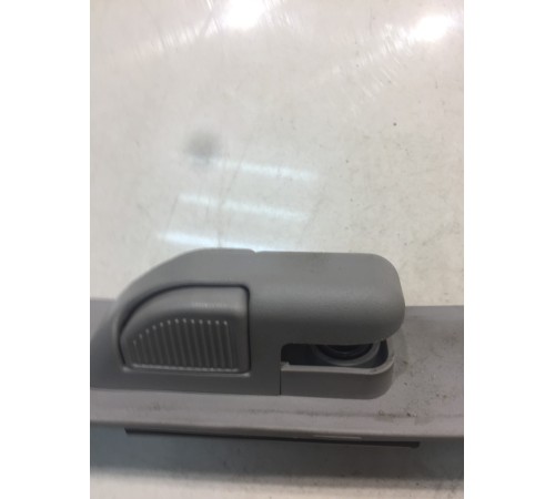 Кронштейн ремня безопасности (правый)