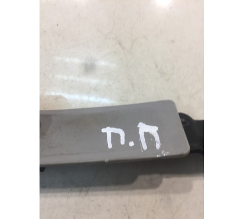 Кронштейн ремня безопасности (правый)