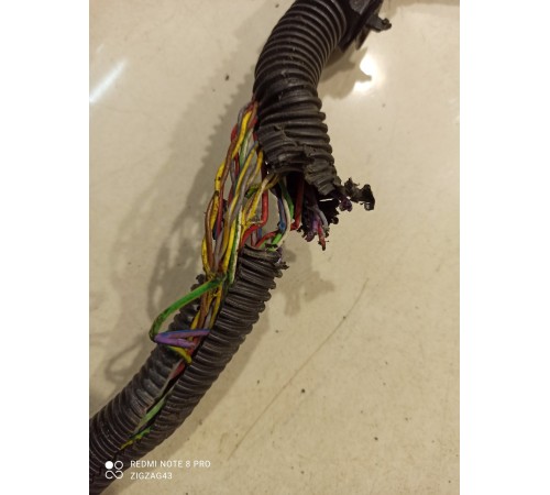 Электропроводка подкапотная(с блоком предохранителей)