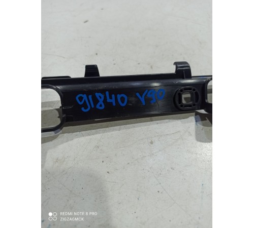 Кронштейн панели облицовки передней стойки (правый)