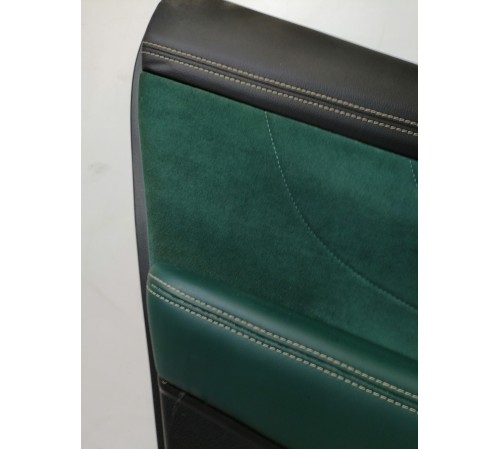 Обшивка двери задняя левая