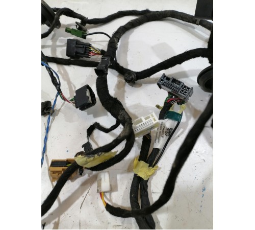 Электропроводка двери передняя левая