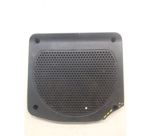 Крышка сабвуфера(передняя правая)