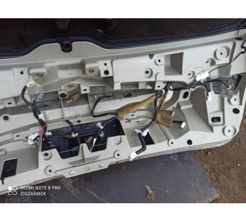 Дверь багажника крышка 