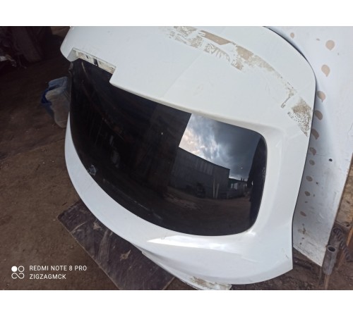 Дверь багажника крышка 