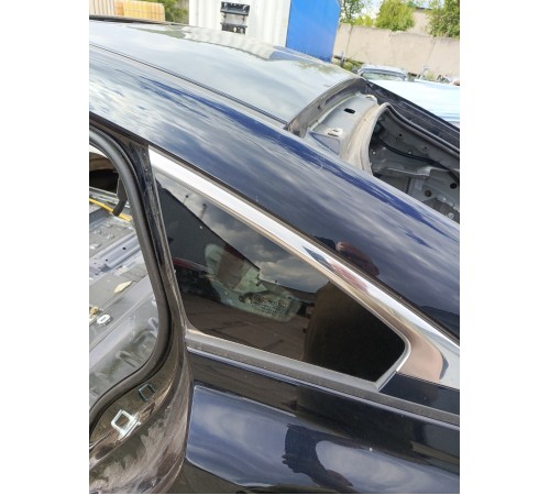 Глухое стекло (форточка) задняя левая