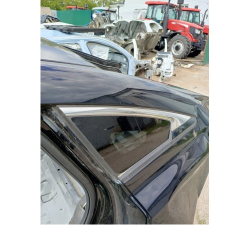 Глухое стекло (форточка) задняя левая