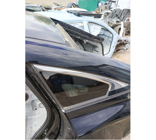 Глухое стекло (форточка) задняя левая