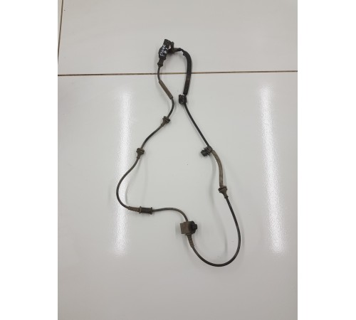 Датчик ABS(передний левый)