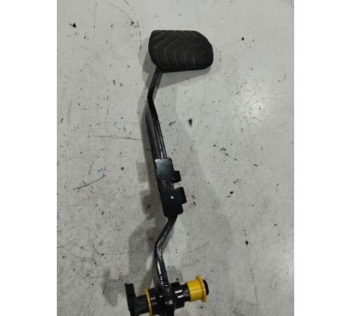 Педаль тормоза