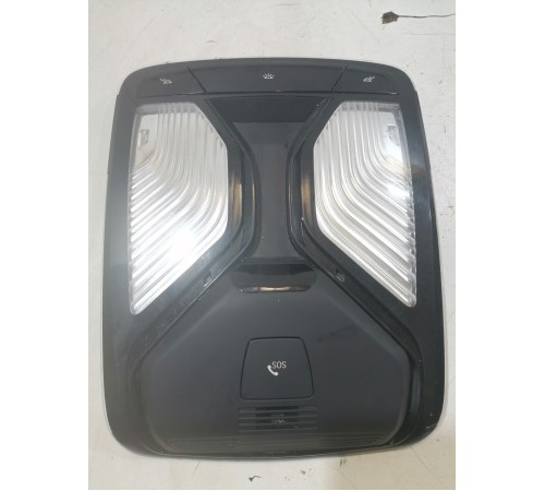 Плафон освещения салона передний