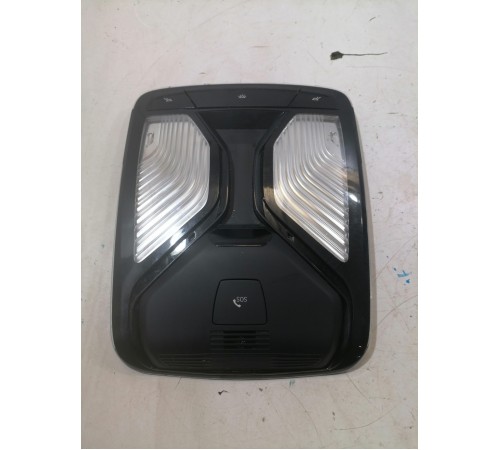 Плафон освещения салона передний