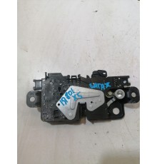 Замок крышки багажника