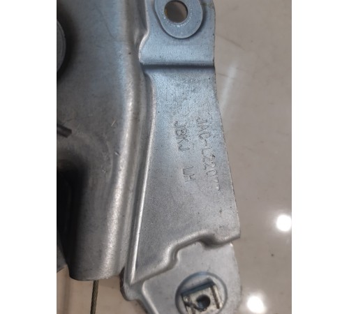 Стеклоподъемник электрический(задний,левый)