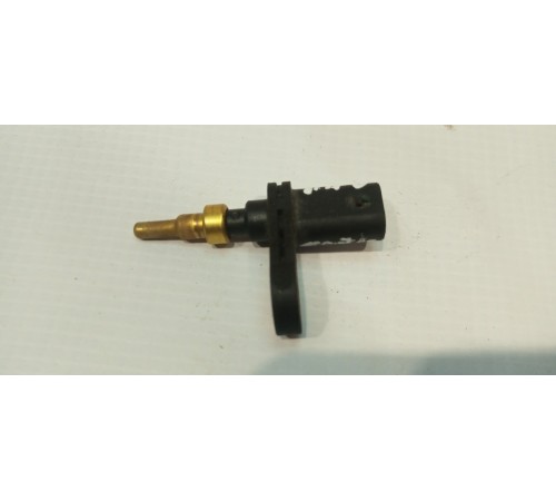 Датчик температуры охлаждающей жидкости