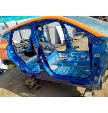 Порог со стойкой правый