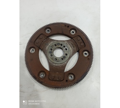 Маховик двигателя