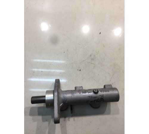 Главный тормозной цилиндр