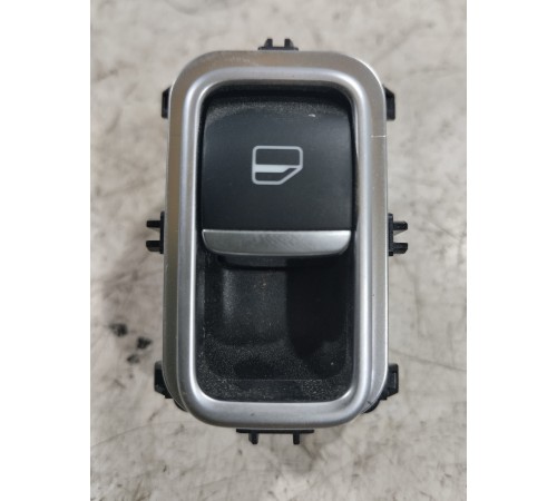 Кнопка стеклоподъёмника задняя правая