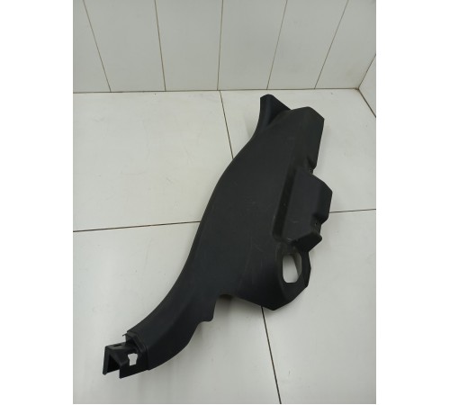 Обшивка задней стойки правая нижняя