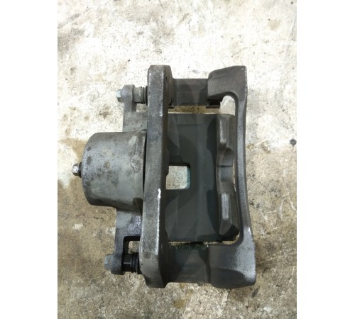 Суппорт передний правый