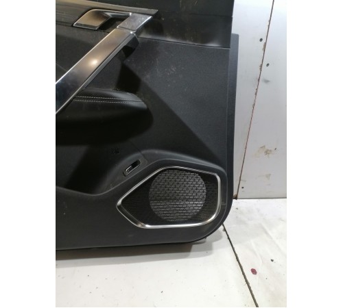 Обшивка двери передняя левая