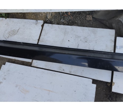 Накладка порога левая