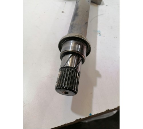 Привод, полуось передний правый