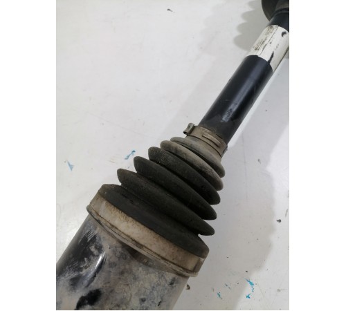 Привод, полуось передний правый