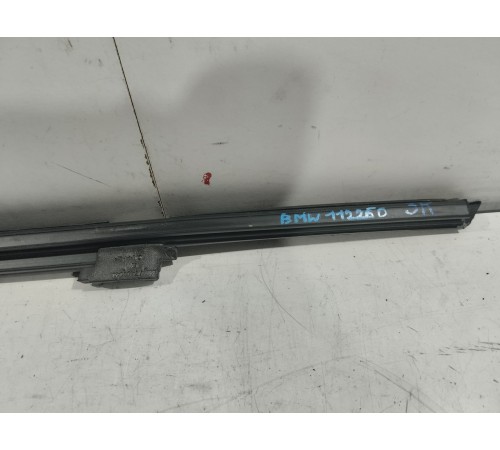 Уплотнитель стекла (задний правый внутренний)