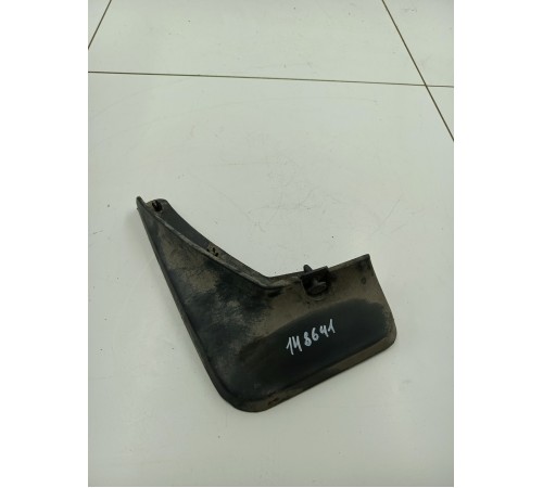 Брызговик задний левый