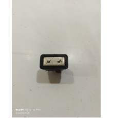 Кнопка регулировки третьего ряда сидений