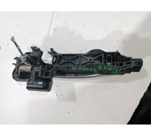 Ручка двери передняя левая