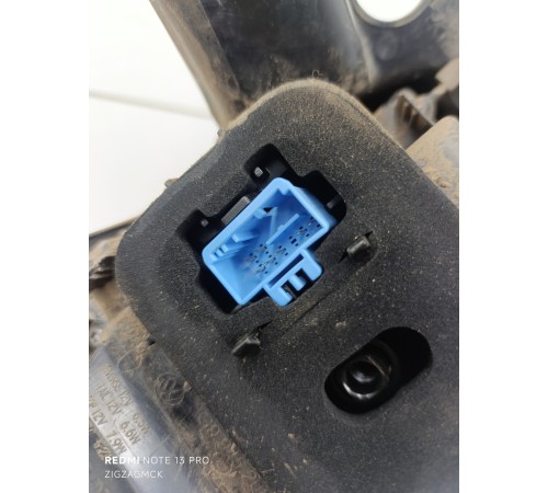 Фонарь задний правый