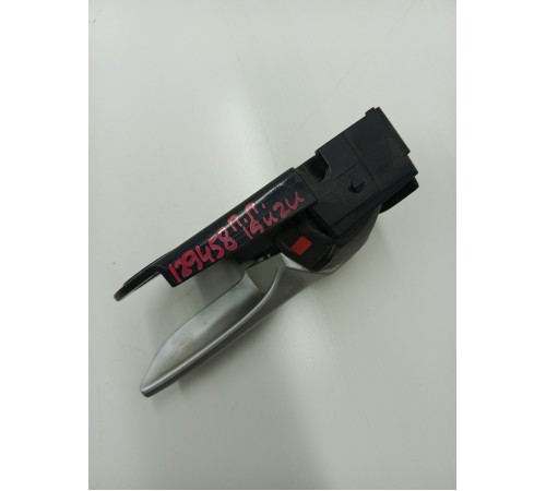 Ручка двери передняя правая внутренняя