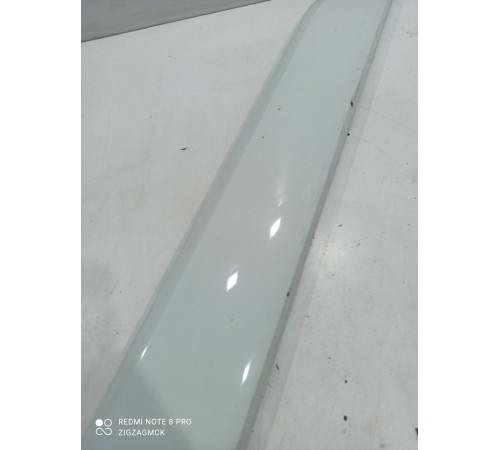 Накладка двери (передняя правая)