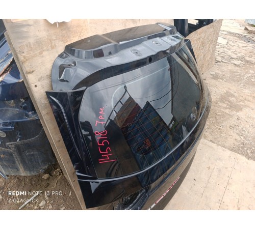 Крышка багажника сс стеклом