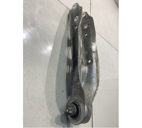 Рычаг подвески (задний, правый, нижний)