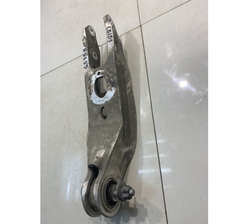 Рычаг подвески (задний, правый, нижний)